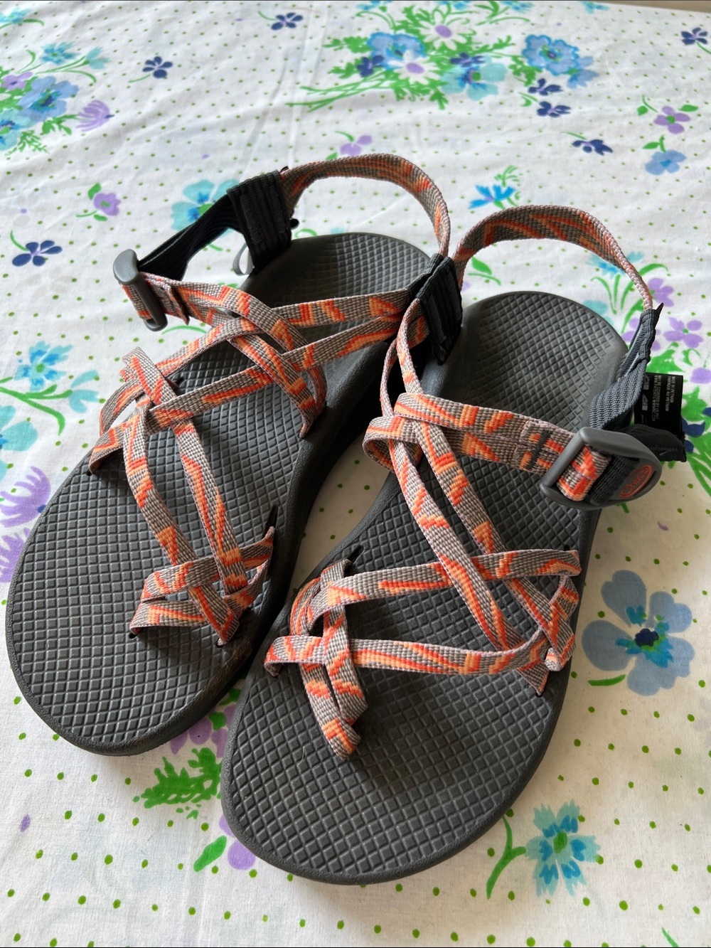 Chaco Z/Cloud Double Strap Toe Hole Sandals - 9W